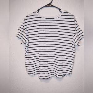 OLD NAVY - Black and White Horizontal Striped The Easy Tee